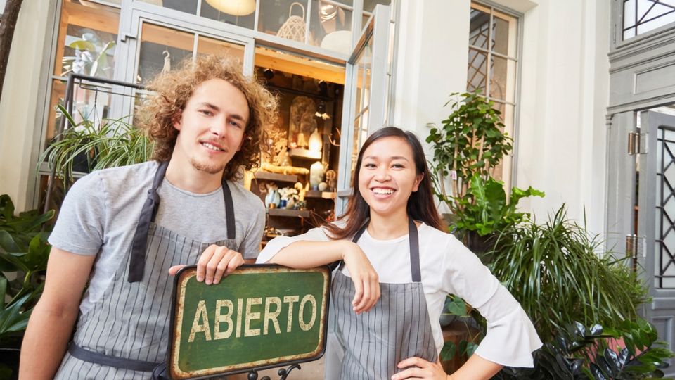 スペインでの事業オープン